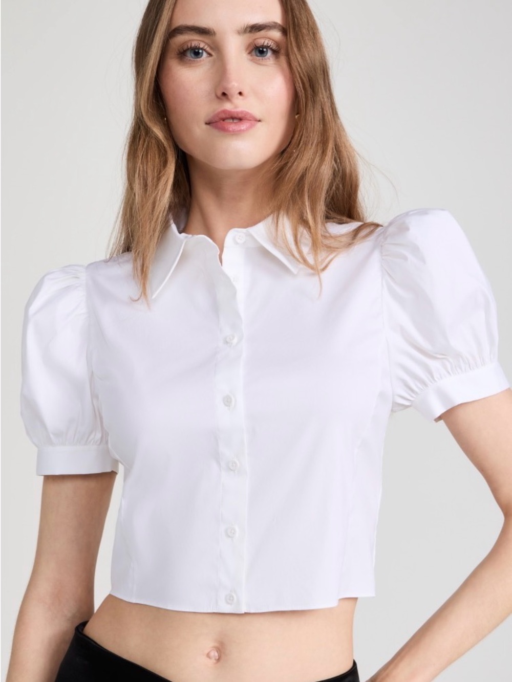 NWT $250 Alice + Olivia  Willa White Cropped Puff Sleeve Button-Down Size M
